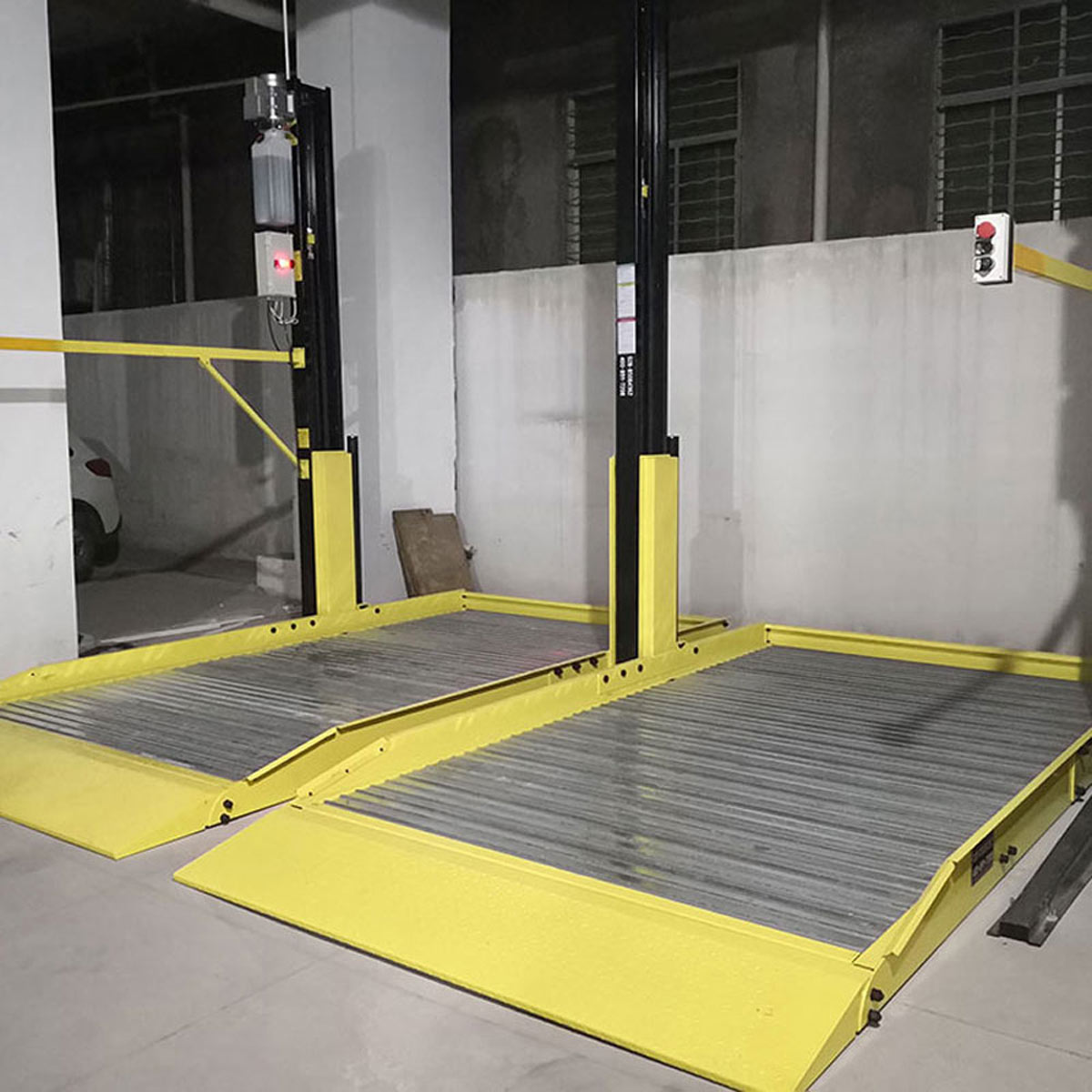 垂直升降式立體車庫停車設備過驗收.jpg
